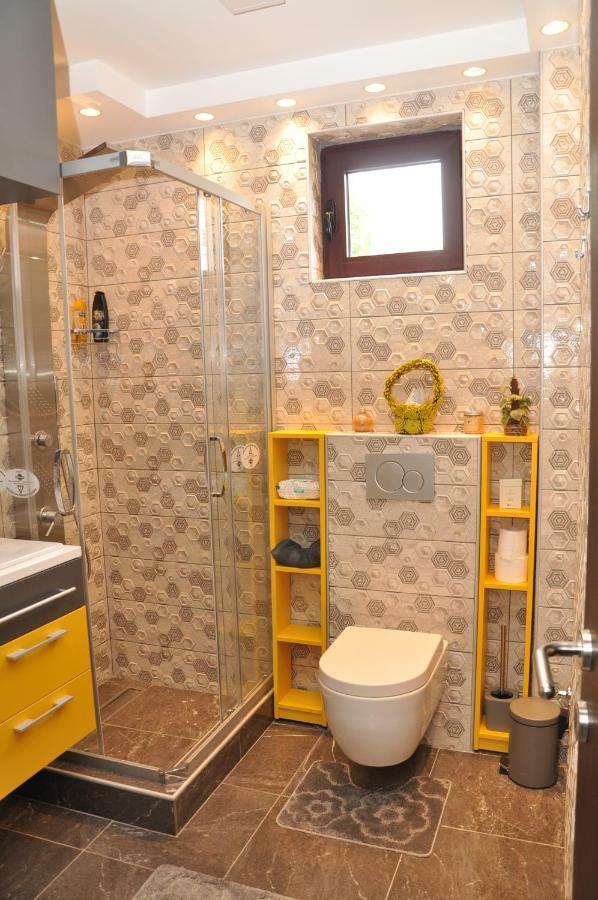 Lux Apartman Čačak Exterior foto